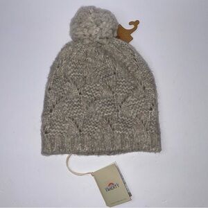 NWT Faherty Marled Cable Beanie Hat in Driftwood